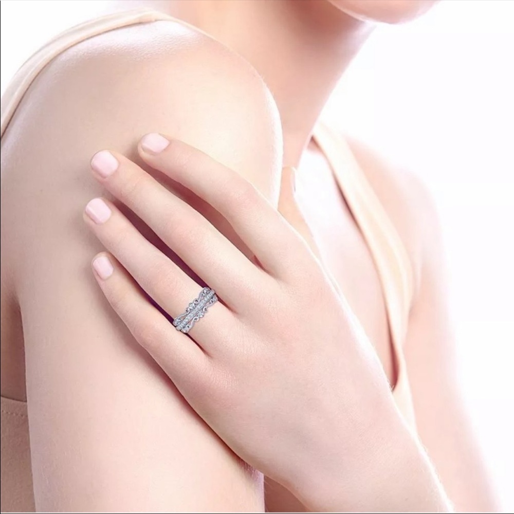 New Women’s 925 Silver Beautiful Sapphire Ring - Picture 3 of 4